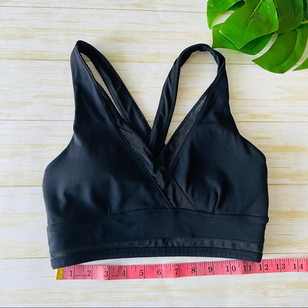 Fabletics Lola Medium Support Sports Bra Black - Small - Picture 5 of 6
